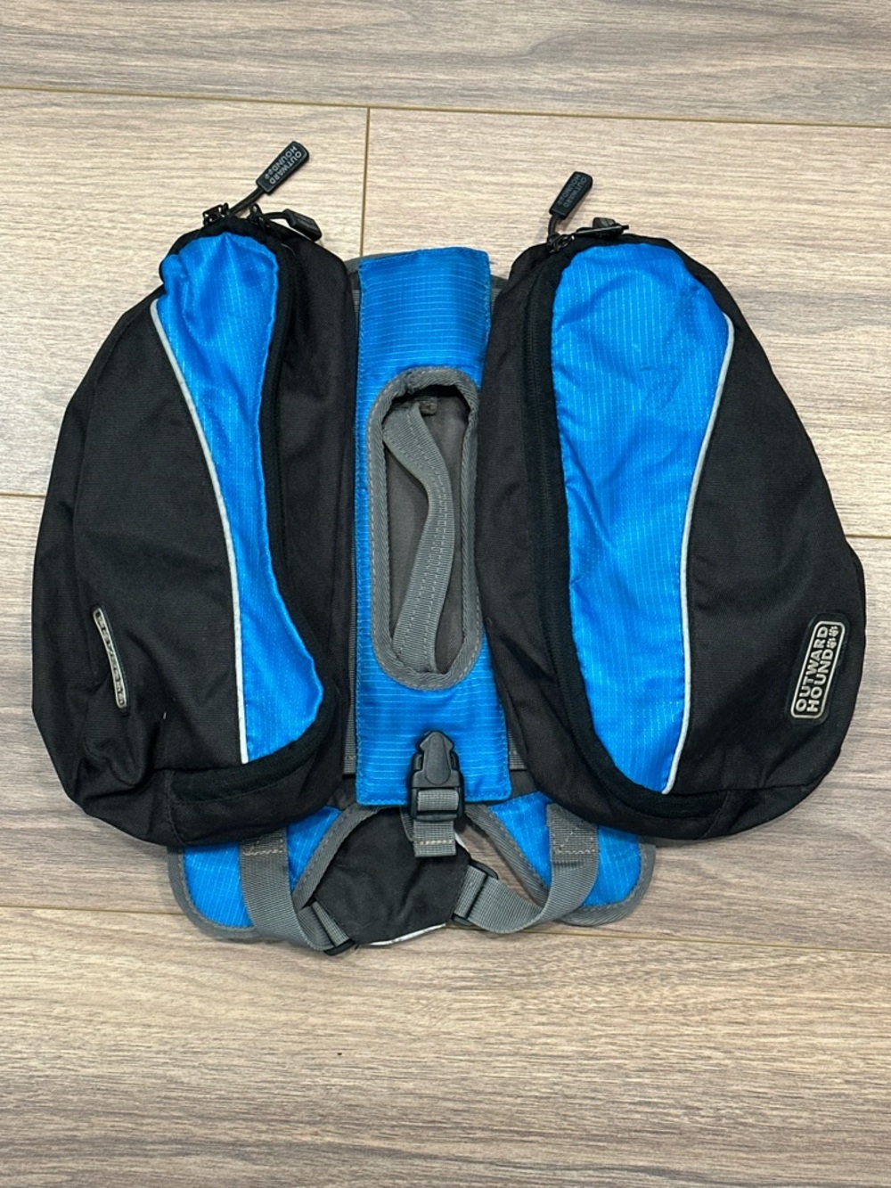 Outward Hound Harness w/ Removable Daypack S/M